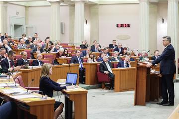 Obraćanje premijera Plenkovića zastupnicima u Saboru