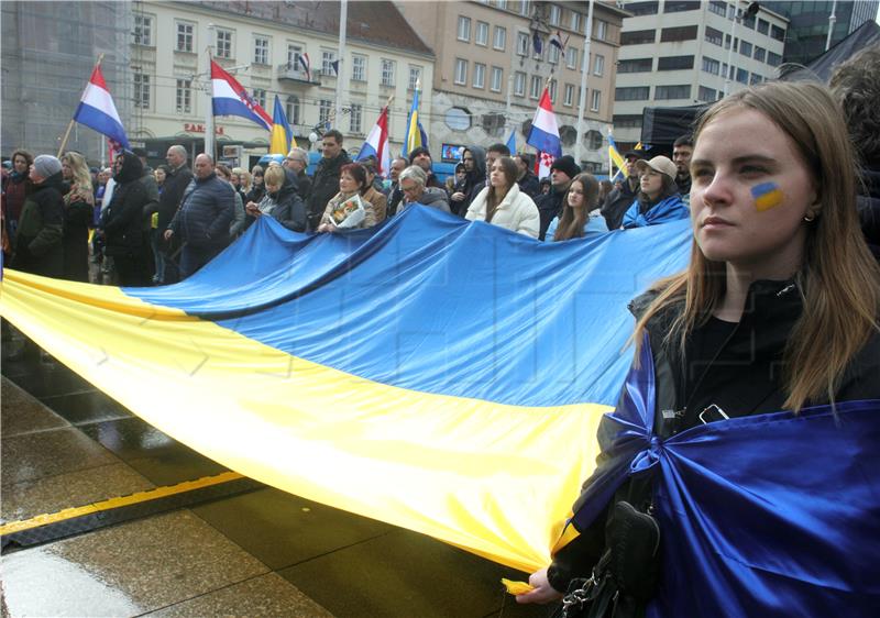 Ukrainians, Ukraine's friends call for continuation of assistance at Zagreb rally