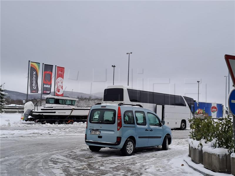 "Zameteni" na Janjču: Nećemo se nervirati; nada da će se "nebo smilovati"