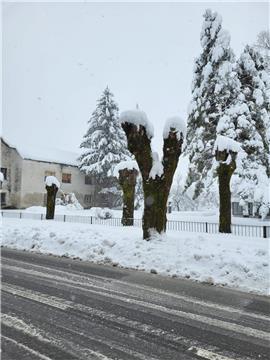 U Plaškom normalizirana opskrba strujom, prometnice prohodne