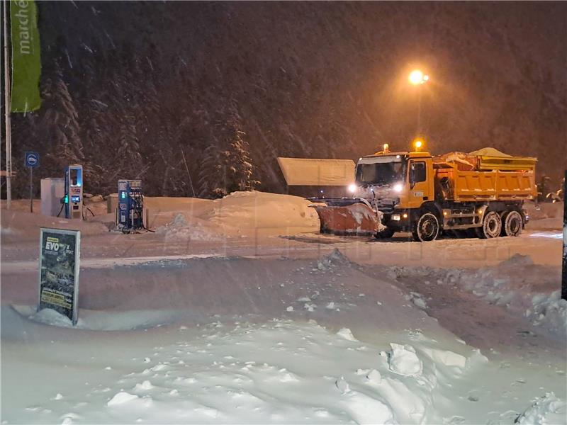 A1 otvorena u smjeru Dubrovnika, u smjeru Zagreba i dalje zatvorena