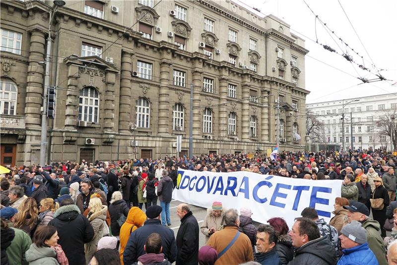 Prosvjed podrške srbijanskim tužiteljicama smijenjenim u korupcionaškoj aferi