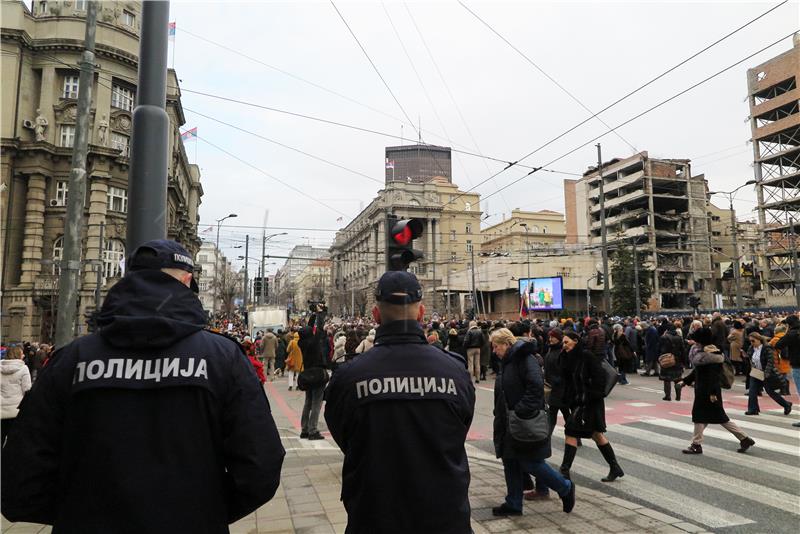 Beograd: Prosvjed podrške tužiteljicama smijenjenim sa slučaja korupcije u EPS-u