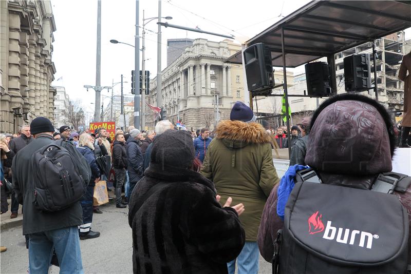 Beograd: Prosvjed podrške tužiteljicama smijenjenim sa slučaja korupcije u EPS-u