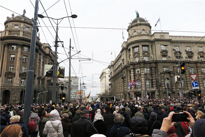 Beograd: Prosvjed podrške tužiteljicama smijenjenim sa slučaja korupcije u EPS-u