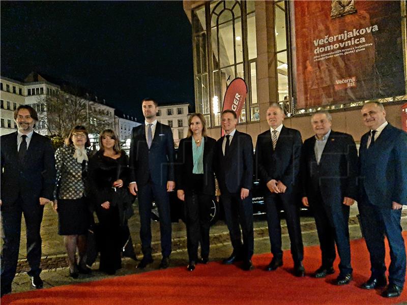 Jandroković attends presentation of awards to members of Croat expat community