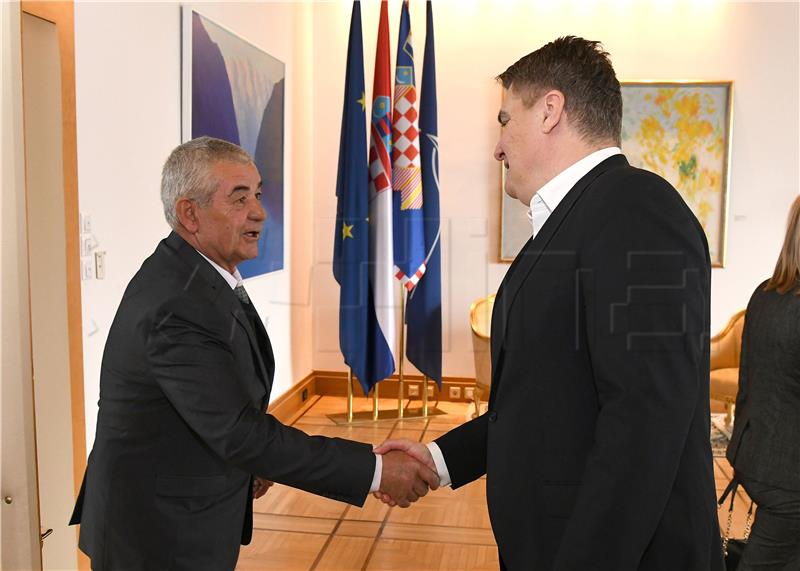 Milanović primio Udrugu radnika u zdravstvu Domovinskog rata