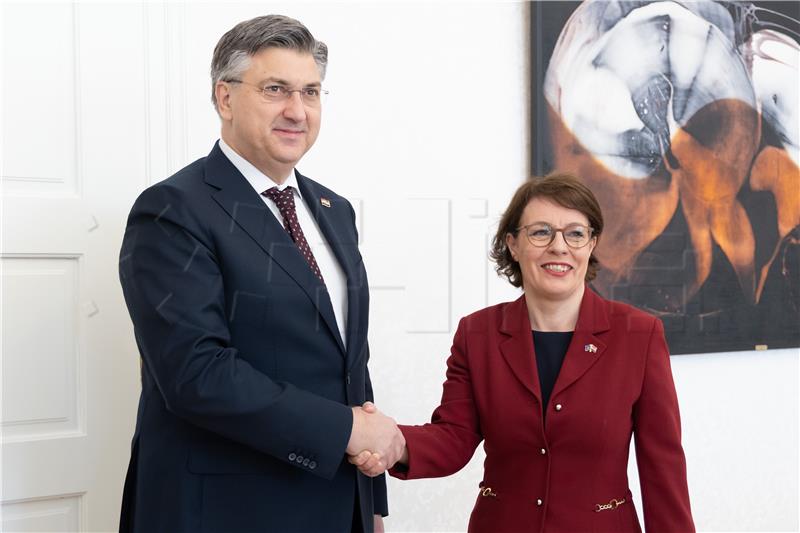  Croatian Sabor Speaker and PM receive Kosovo FM