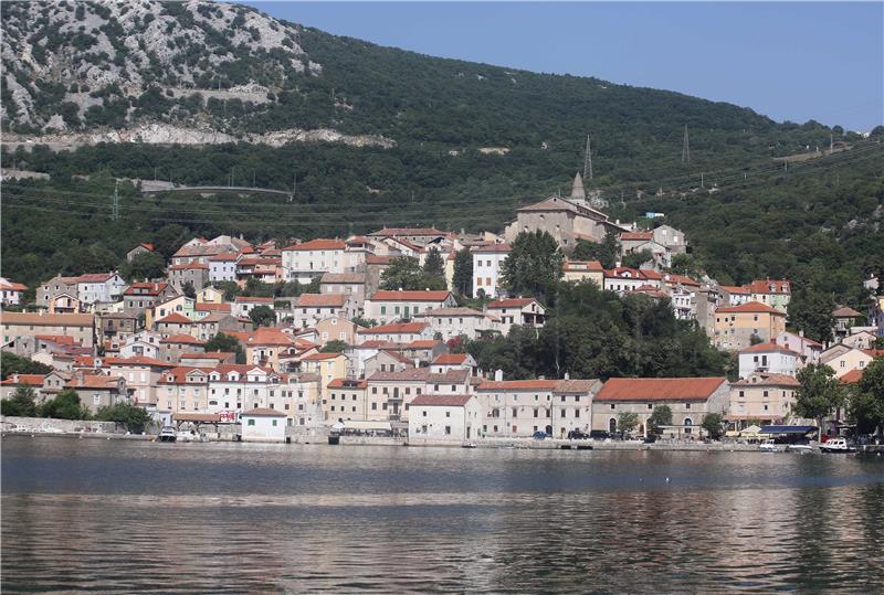 Odgovorne osobe riječke lučke tvrtke prijavljene zbog onečišćenja u Bakarskom zaljevu