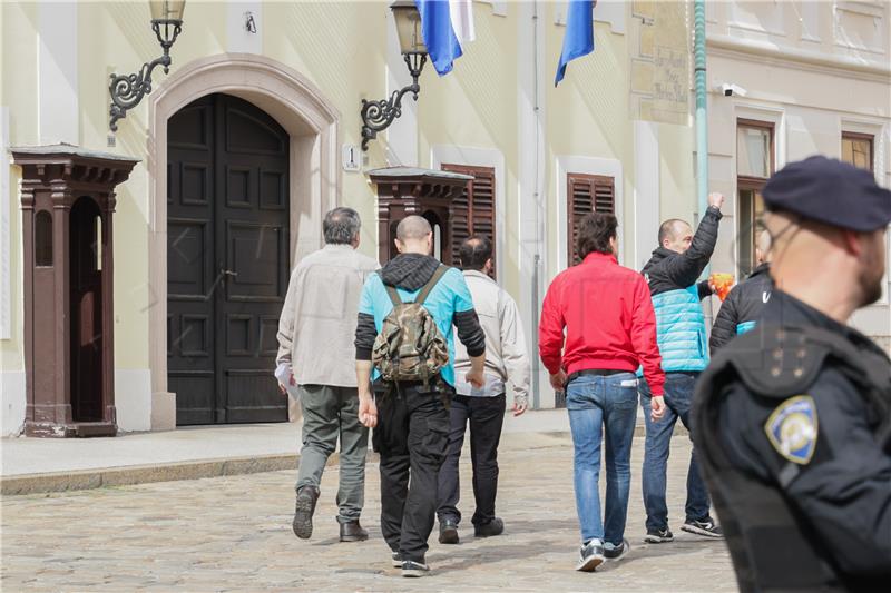 Prosvjed Inicijative zajednice Wolt dostavljača