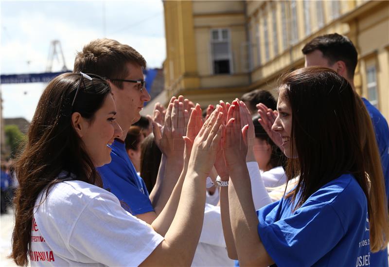 Prirodoslovna škola Vladimira Preloga iz Zagreba pobjednica kviza o Saboru 