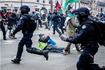 FRANCE DEMONSTRATION PENSIONS