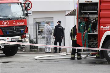 Nema ozlijeđenih u požaru na zagrebačkoj Ferenčici, na terenu pirotehničar 