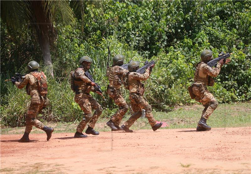 IVORY COAST FLINTLOCK MILITARY EXERCISE