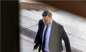 Dolasci na sjednicu Vlade RH