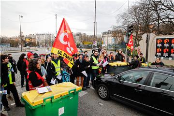 FRANCE PENSION PROTEST TRAFFIC BLOCKADE