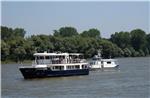 First cruise ship this season sails into Port of Vukovar