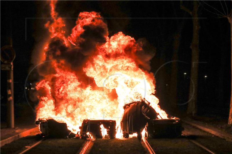 FRANCE DEMONSTRATION PENSIONS