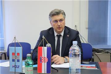 Plenković: Roditeljima njegovateljima nakon smrti djeteta naknada 10 mjeseci (1)