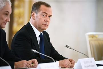 Medvedev: Zapad će pokušati razbiti Rusiju na manje i slabije države