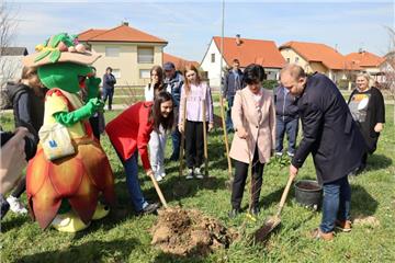 Hrvatska Amazona: Sadnjom Šume hrane obilježen Sat za planet Zemlju