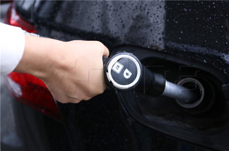 Petrol 1 cent cheaper, diesel fuel down 6 cents as of Tuesday