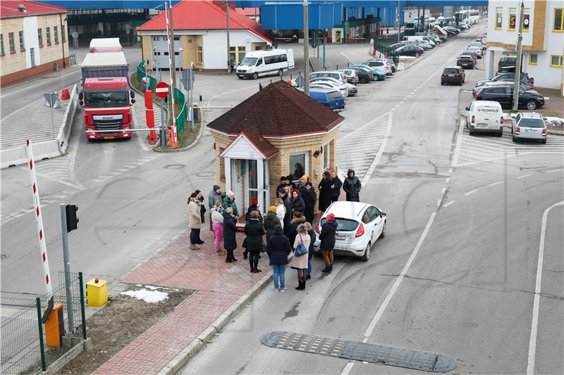 Minsk optužio Varšavu za duge zastoje na granici