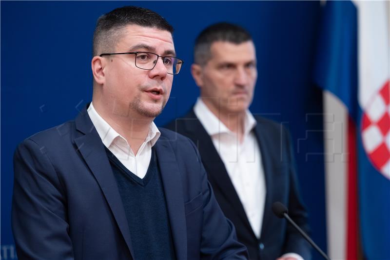 Socijaldemokrati: Želimo konkretne odgovore o Petrokemiji