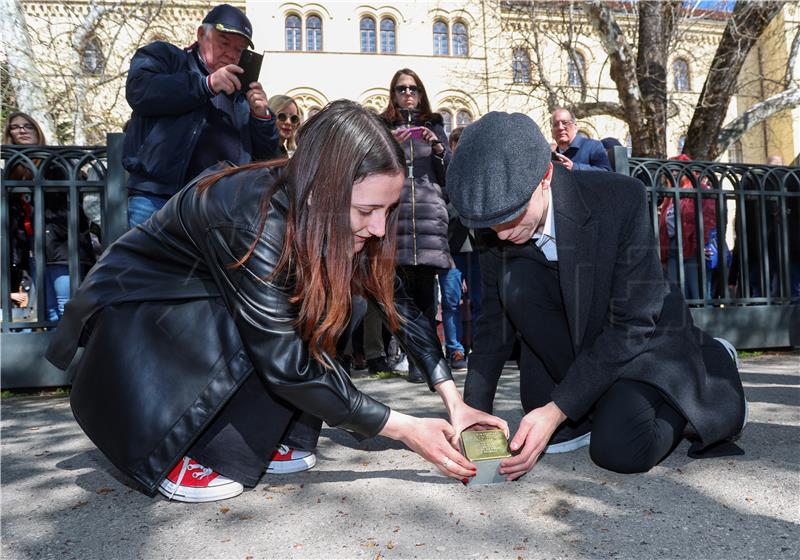 Kamen spoticanja za Borisa Hanžekovića ispred Pravnog fakulteta