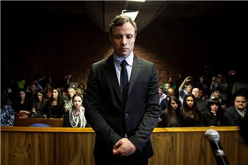 (FILE) SOUTH AFRICA TRIALS PISTORIUS PAROLE