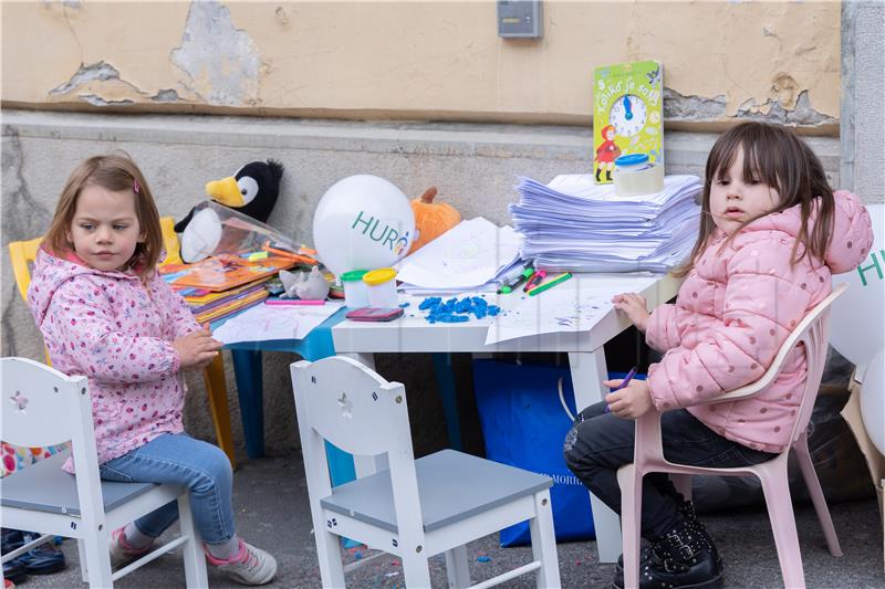 Akcija "Zagrebu nedostaju vrtići"