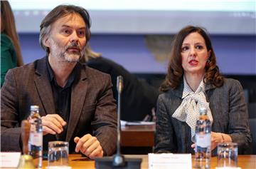 Okrugli stol "Kreativne industrije na internetu"