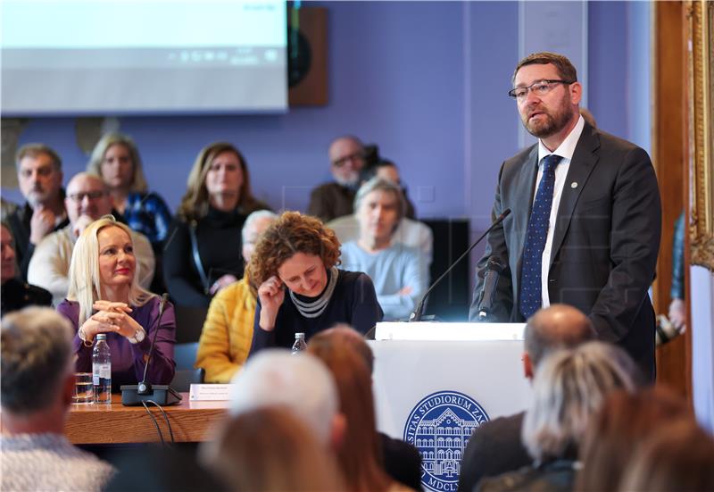 Okrugli stol "Kreativne industrije na internetu"