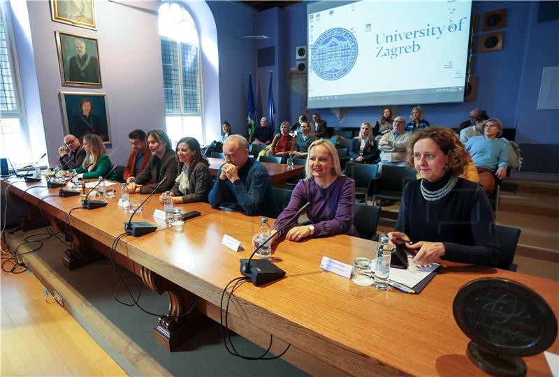 Okrugli stol "Kreativne industrije na internetu"