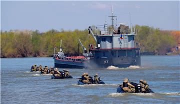 ROMANIA NATO DEFENCE MILITARY DRILL