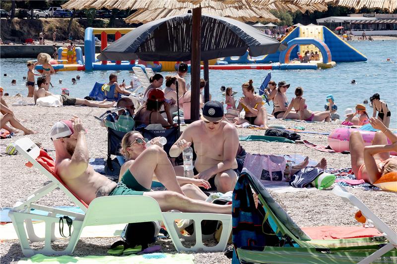 €13.1bn revenue from foreign tourists in 2022 exceeds 2019 results