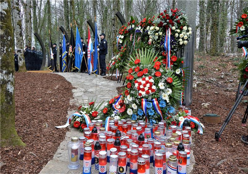 Milanović položio vijenac ispred Spomen obilježja Josipu Joviću