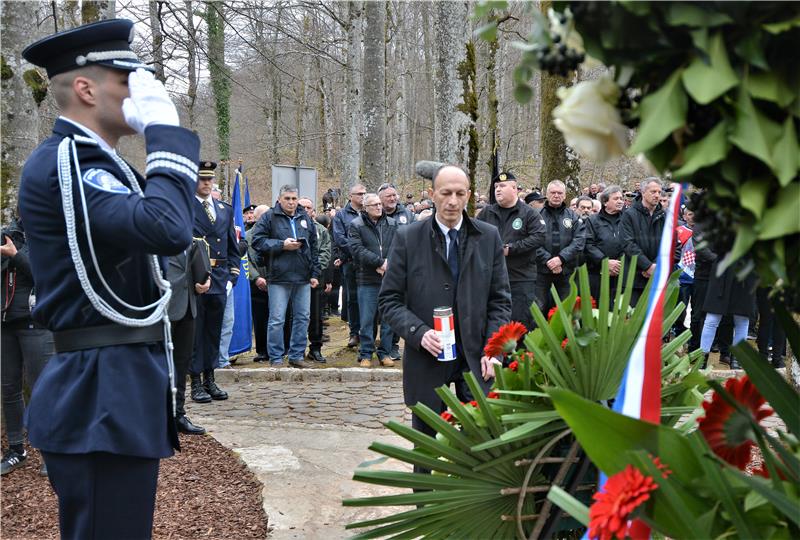 Milanović položio vijenac ispred Spomen obilježja Josipu Joviću