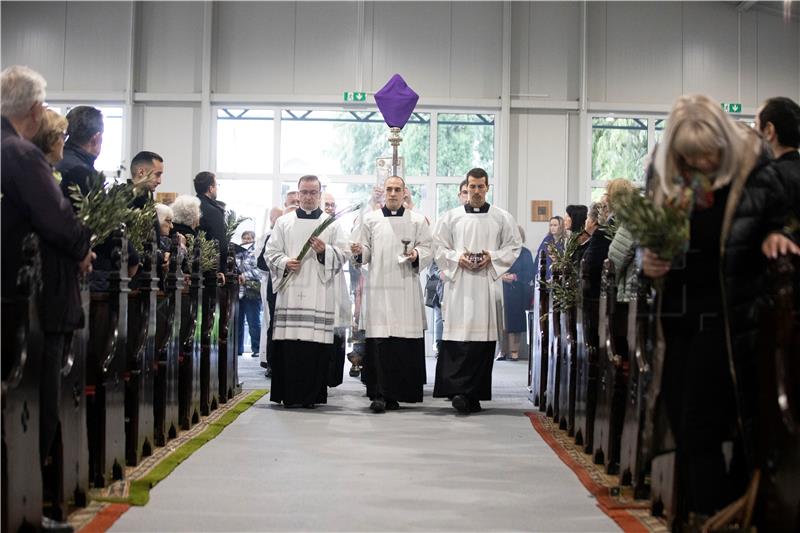 Bozanić predvodio euharistijsko slavlje Nedjelje Muke Gospodnje – Cvjetnica