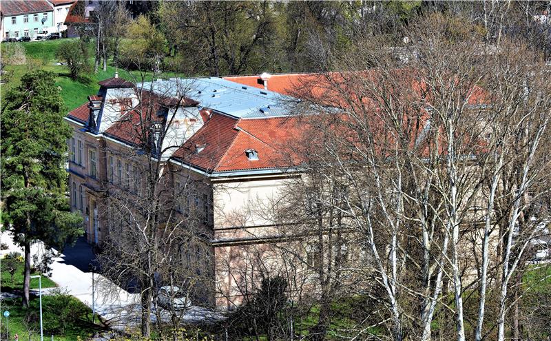 Zbog previsoke ponude, poništava se natječaj za obnovu OŠ Dragojle Jarnević