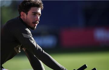 Atletico uručio Vrsaljku pločicu za 100 nastupa