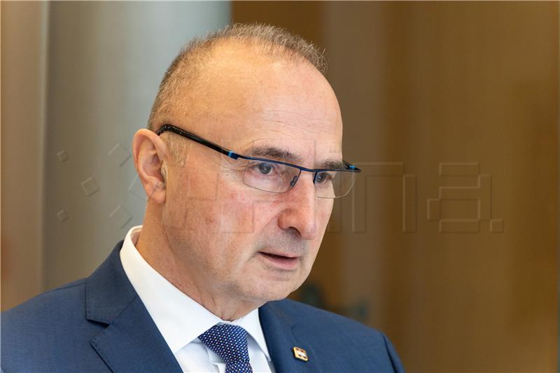 Croatian FM expects Montenegro to continue its journey towards EU 