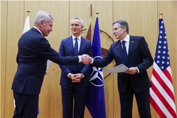 Finska ušla u NATO, Švedska ostala u čekaonici