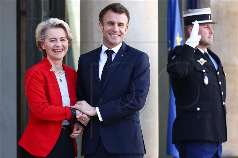 Macron i Von der Leyen počeli niz sastanaka s kineskim čelnicima