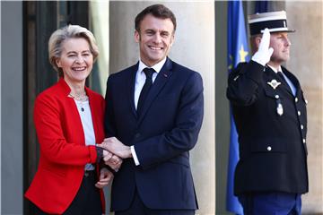 Macron i Von der Leyen počeli niz sastanaka s kineskim čelnicima