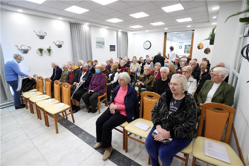 Tomašević obišao dom za starije osobe Park