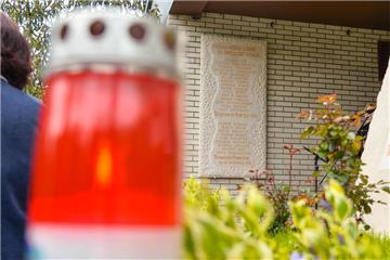 Memorial plaque raised in tribute to Croat troops killed in central and north Bosnia