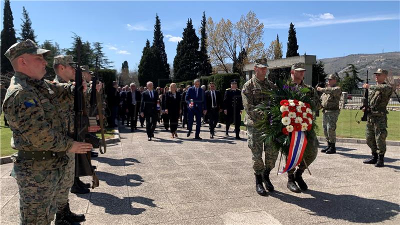 Državni tajnik Janović: HVO dao golemi doprinos u Domovinskome ratu