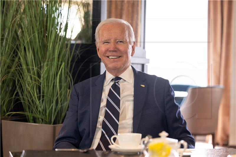 Biden pozvao sjevernoirske lidere da zgrabe "nevjerojatnu gospodarsku priliku"