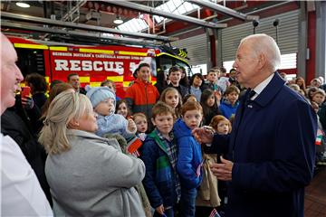 Biden se danas obraća irskom parlamentu i bit će počasni gost banketa u dvorcu Dublin